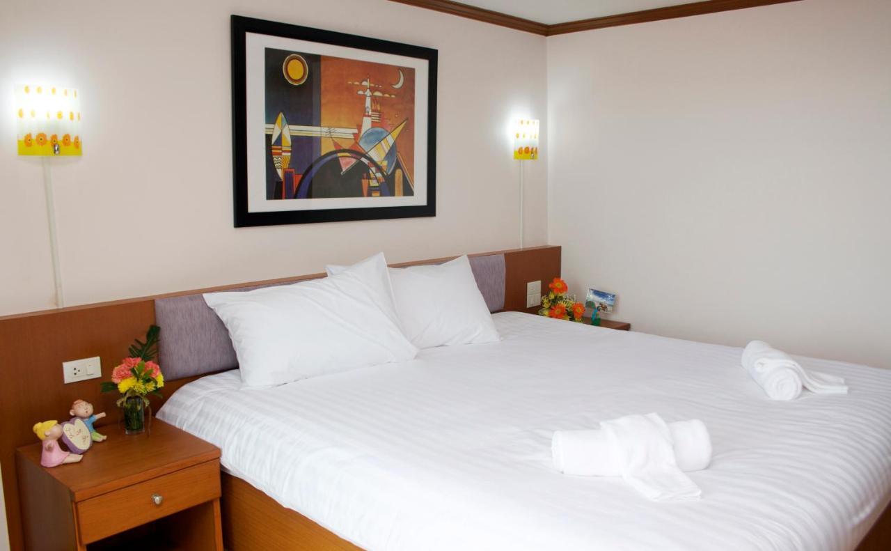 Cordial Serviced Apartment HHQ Extérieur photo